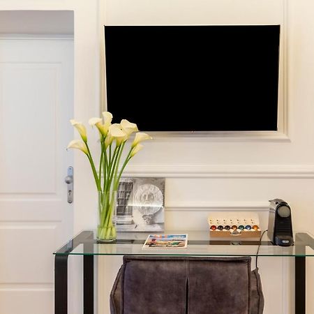 Largo Arenula Suites Roma Esterno foto