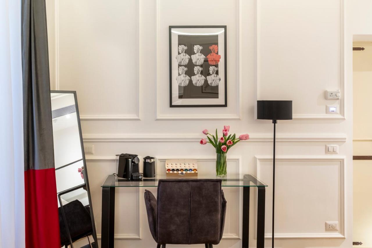 Largo Arenula Suites Roma Esterno foto