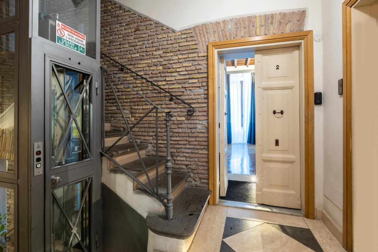 Largo Arenula Suites Roma Esterno foto