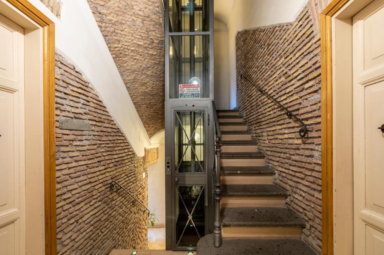 Largo Arenula Suites Roma Esterno foto